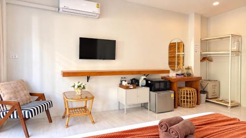 Sai Thai Hotel | Chailai room202