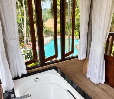 Krabi Resort | Ao Nang Rock Villas