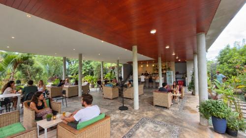 Kampot Hotel | Kampot Tropic Resort