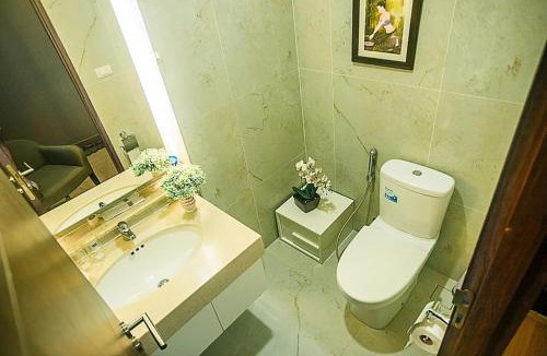 Chang Khlan Apartment | 清迈市中心古城旁精品公寓免费无边际泳池健身房astra condo