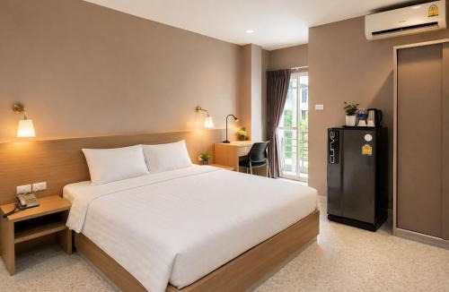 Rong Muang Hotel | The Fifth Residence