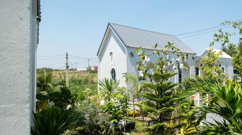 Salaya Villa | Baan Iris Salaya