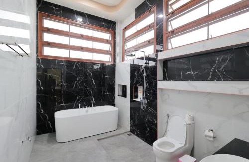 San Sai Villa | Chiang Mai Private "Davin Pool Villa" CNX 2km to Central Festival