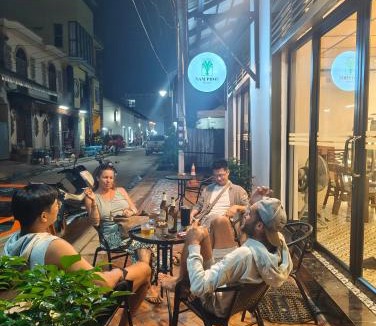 Thakhek Hostel | Nam Phou Hostel