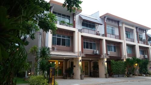 Si Sunthon Apartment | Green House Phuket