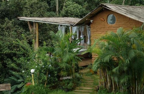 Mae Rim House | ตั้วบ้านดิน Tuabaandin