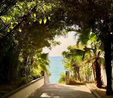 Pratumnak Hill Villa | Oceanfront Serene,3BR with Private Pool Villa,New Modern White