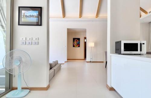 Choeng Thale Villa | Bali-Style 4 BR Private Pool Villa - Trichada