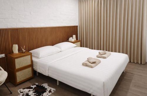 Phaya Thai Apartment | Modern Muji Style Townhouse Ari Area