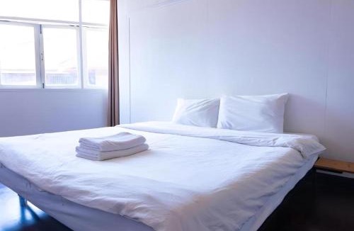 Chang Moi Apartment | XXGO INN Thaphae Chiang Mai - กำแพงดิน