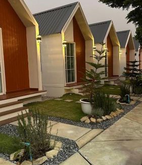 San Kamphaeng House | บ้านสวนเอ็มบีน่า