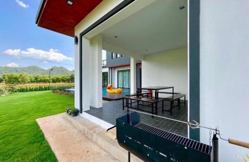 Khanong Phra Villa | Chacha Tyme Pool Villa Khaoyai