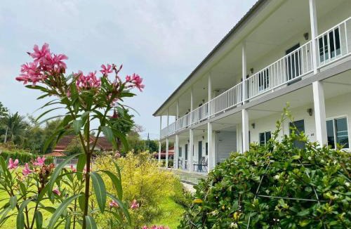 Uthai Thani Resort | กบอุทัย รีสอร์ท