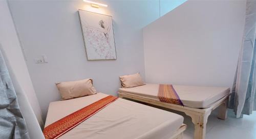 Nonthaburi Hotel | latitude 14 Room & breakfast