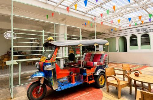 Chana Songkhram Hotel | The Green Khaosan Bangkok