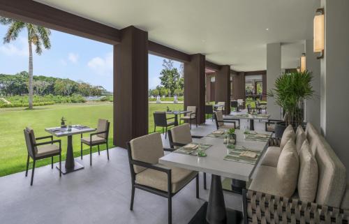 Chiang Rai Hotel | Kahavadi Chiang Rai, Curio Collection by Hilton