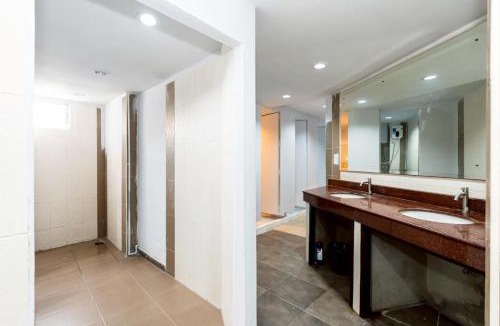 Talat Yot Apartment | The Hidden khaosan ตรอกข้าวสาร กทม