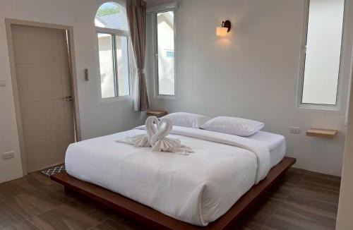 Khlong Sok Resort | Hills & Hush Khao Sok Eco Resort