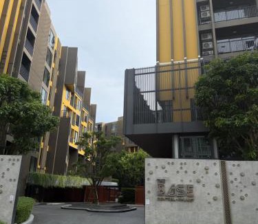 Phuket Apartment | Comfort Poolview Condo-SYW