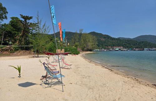 Bang Bao Bay Resort | Cliff Cottage