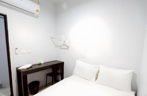 Wat Bowon Niwet Apartment | XX Mitr Inn Khaosan - มิตร อินน์ ข้าวสาร 2