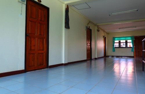 Mueang Kao House | J-Safe Guesthouse