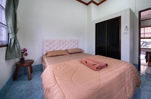 Chumphon House | Chaikao Mountain View Retreat - Family pool villa