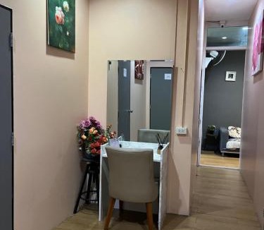 Thanon Phaya Thai Hotel | Sleep cafe hidee247