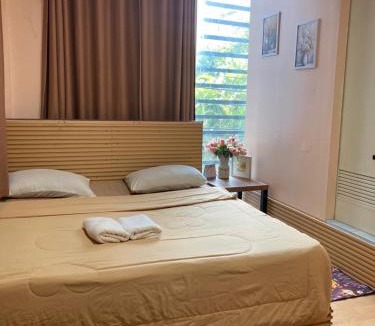 Thanon Phaya Thai Hotel | Sleep cafe hidee247