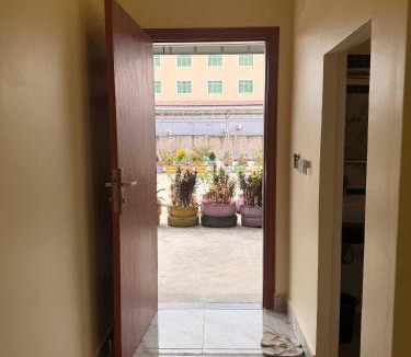 Bavet House | Mohachey Guesthouse