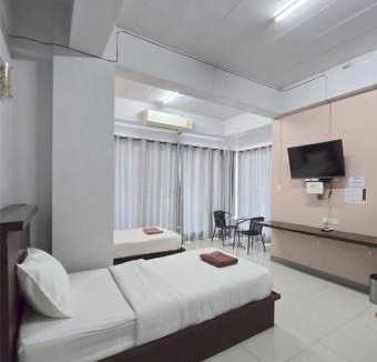 Buriram Hostel | Jiranakron Park