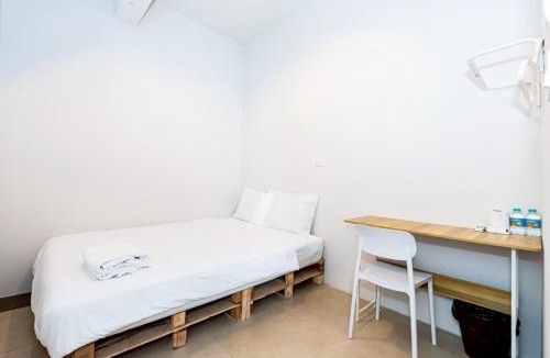 Talat Yot Apartment | The Hidden Khaosan - ถนนรามบุตรี ข้าวสาร