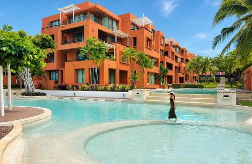 Khao Tao Apartment | Hua Hin Beach Front Condo - Med style Suite Room