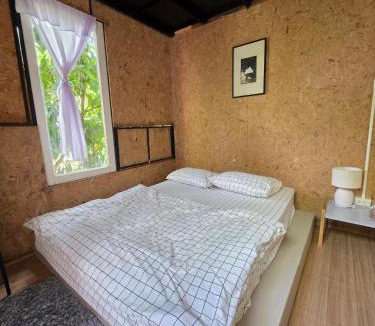 Thai Mueang House | แม่ไพโฮมสเตย์ ล่องแพกอนโดล่า