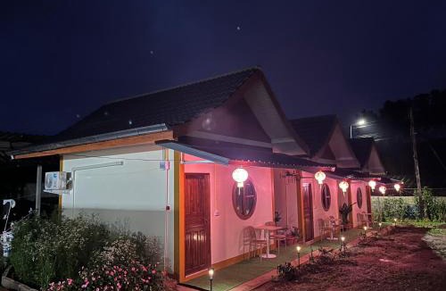 Mok Cham Pae Resort | ฮ่องเต้รักไทยรีสอร์ท