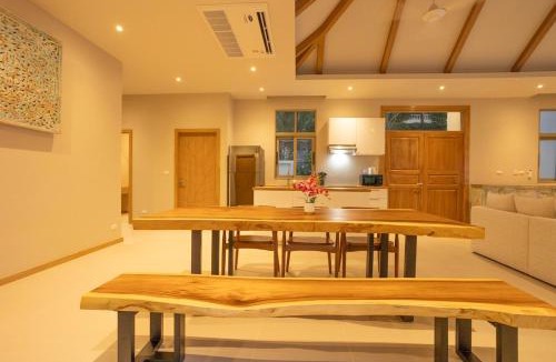 Chalong Villa | Modern 4BR Pool Villa Ideal Group Getaway V139