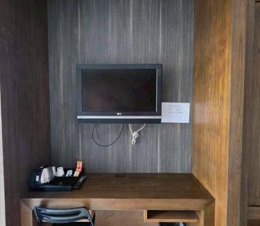 Hua Thanon Hotel | Guan Yu Boutique Hotel