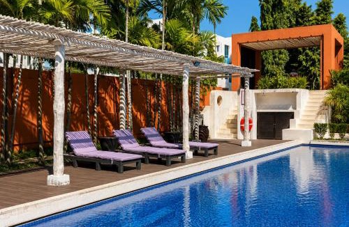 Khao Tao Apartment | Hua Hin Beach Front Condo - Med style Suite Room