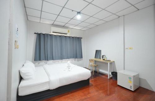 Ban Phan Thom Apartment | AT Pranakorn แอท พระนคร ตรอกข้าวสาร