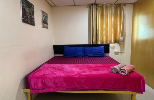 Chana Songkhram Hostel | The House Hostel