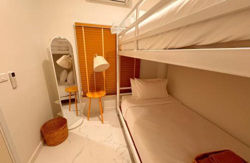 Lat Krabang Hostel | 177 Jin's Cozy Airport Home