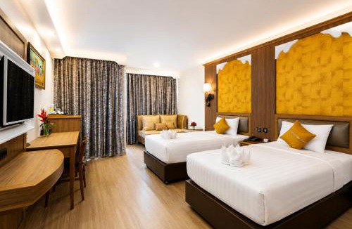 North Pattaya Hotel | Aiyara Palace