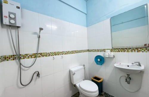 Ao Nang Hostel | J Home