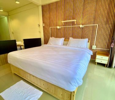 Ratchathewi Hostel | De Chalet