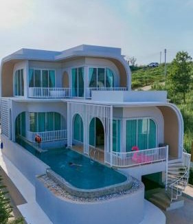 Khao Kho Villa | มากอดหมอก เขาค้อ Cloud Nine Private Pool Villa