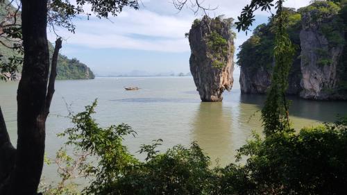 Phangnga Resort | Calm at Bangphat