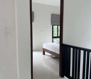 Chaloklum Villa | Glasshouse 2 - 2 bed house close to Chaloklum beach
