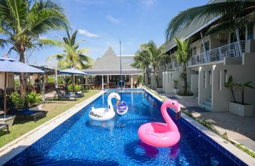 Thep Kasattri Resort | Impress Resort, Phuket - Free scheduled shuttle to Bang Tao Beach