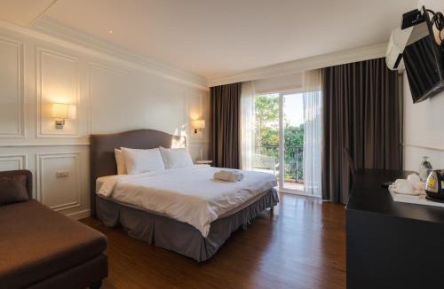 Sangkhla Buri Hotel | บ้านสวนสมบูรณ์