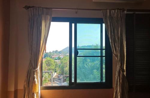 Phetchaburi Bed & Breakfast | Kireeya Villa